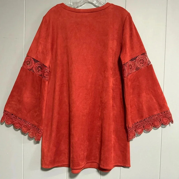 JODIFL Faux Suede Rust Color Mini Dress Lace Insets Keyhole Neckline Size Medium - Picture 2 of 7